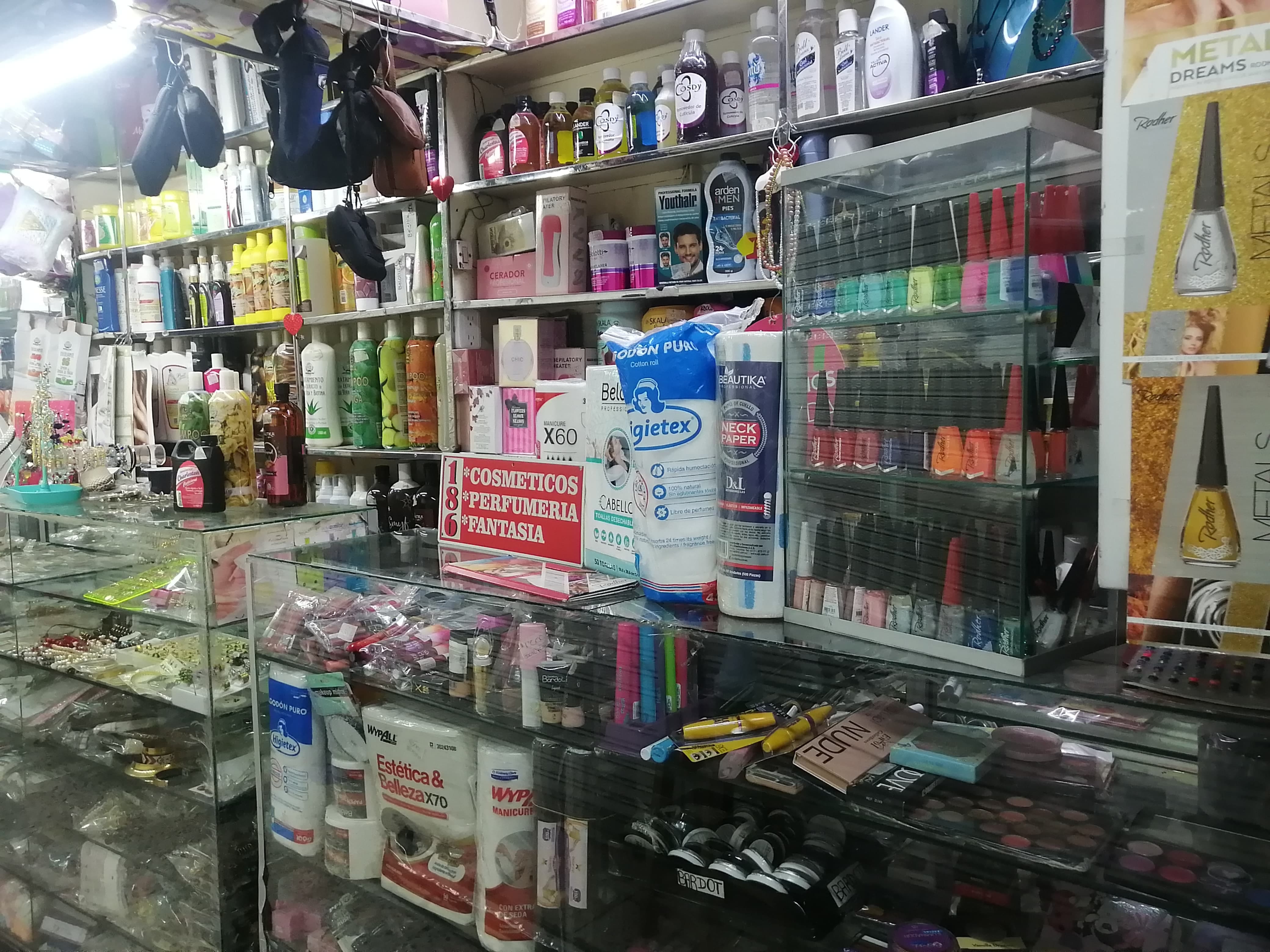 VARIEDADES CELESTE - Foto 1