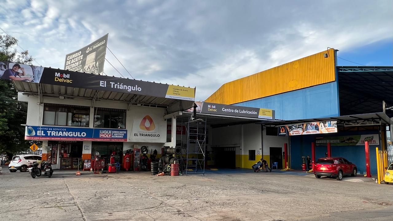 Centro de Servicios el Triángulo  - Foto 1